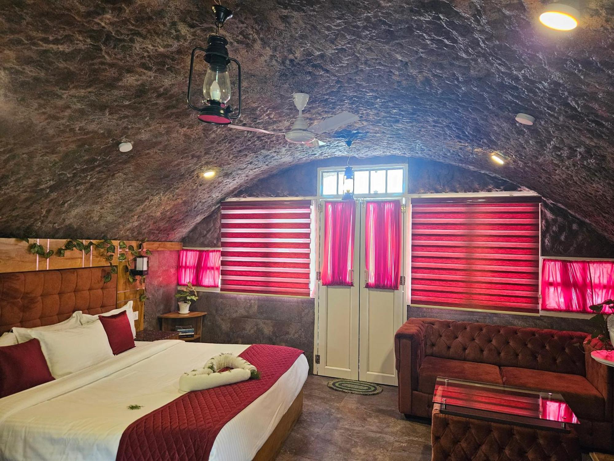S & B Dreams House Leilighet Munnar Eksteriør bilde